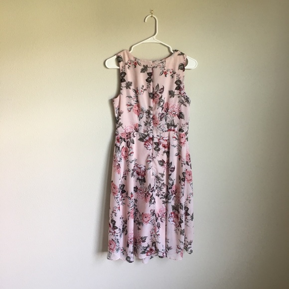 Dress - Picture 4 of 5